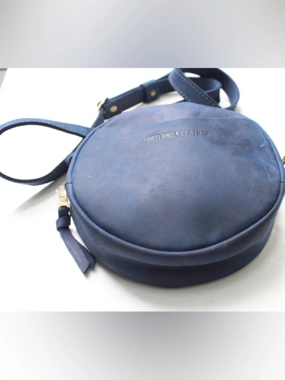 NWOT Portland leather Goods circle cross body bag